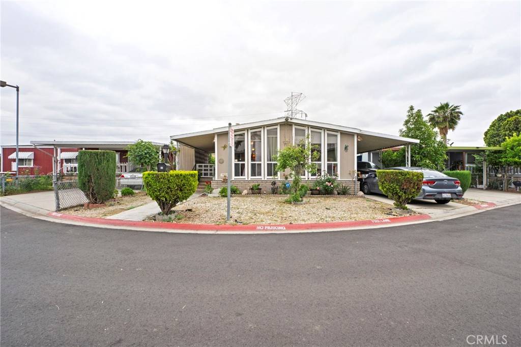 Pico Rivera, CA 90660,4139 Paramount BLVD #60