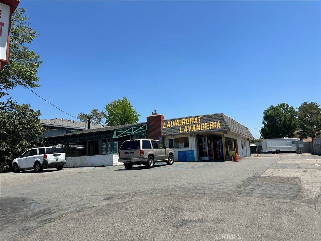 Orange, CA 92865,2117 N Orange Olive RD