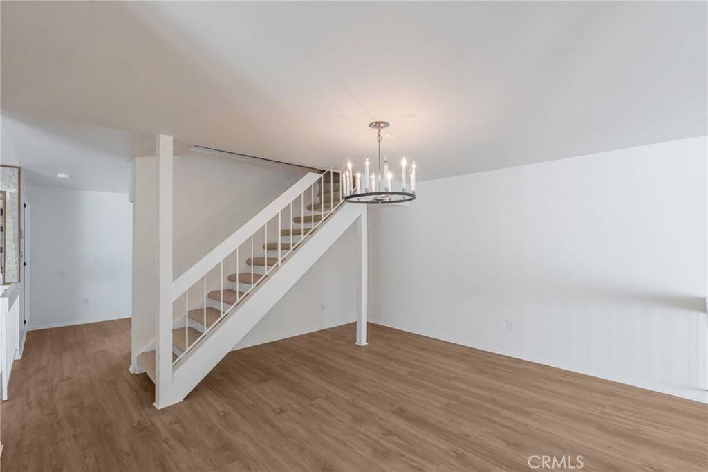 Chatsworth, CA 91311,22212 Germain ST #4