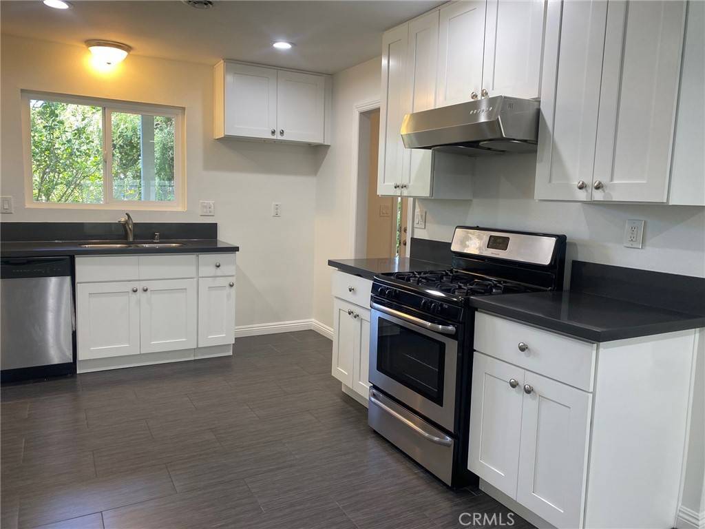 Azusa, CA 91702,437 N Rockvale AVE