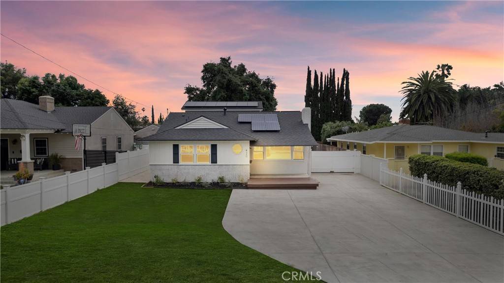 420 W Bennett AVE, Glendora, CA 91741