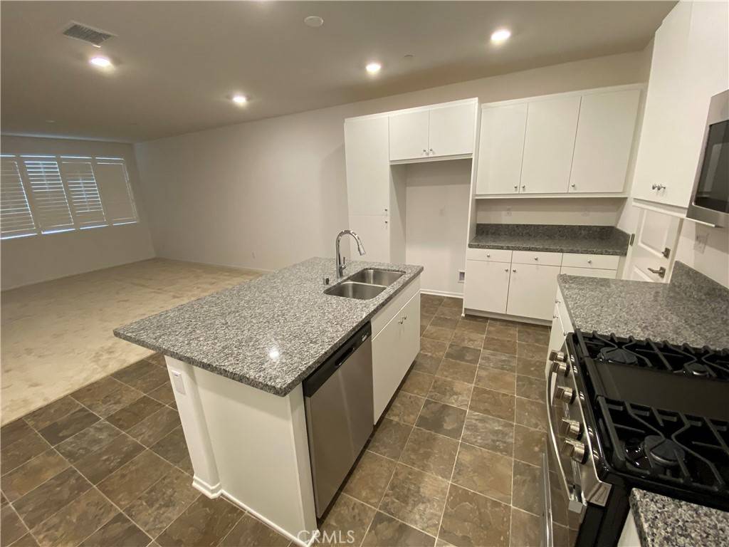 Fontana, CA 92336,5630 Altamura WAY
