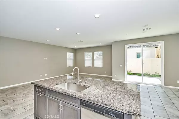 Upland, CA 91786,894 Harvest AVE
