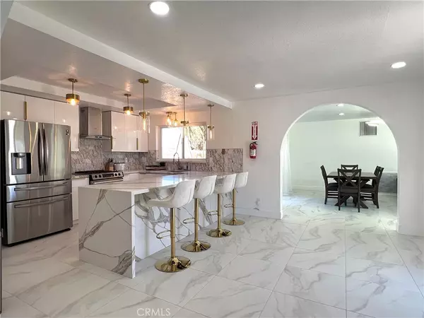 Palm Springs, CA 92262,445 E San Rafael DR