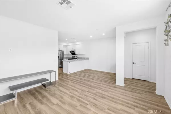 Temple City, CA 91780,5657 Mcculloch AVE #102