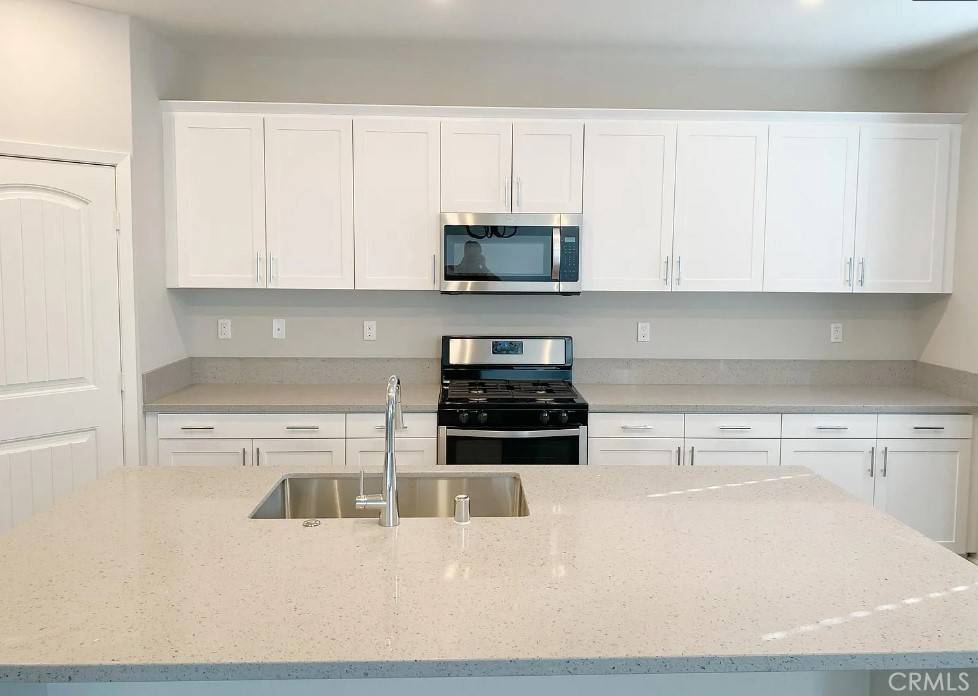 Moreno Valley, CA 92553,24927 Gulfstream LN