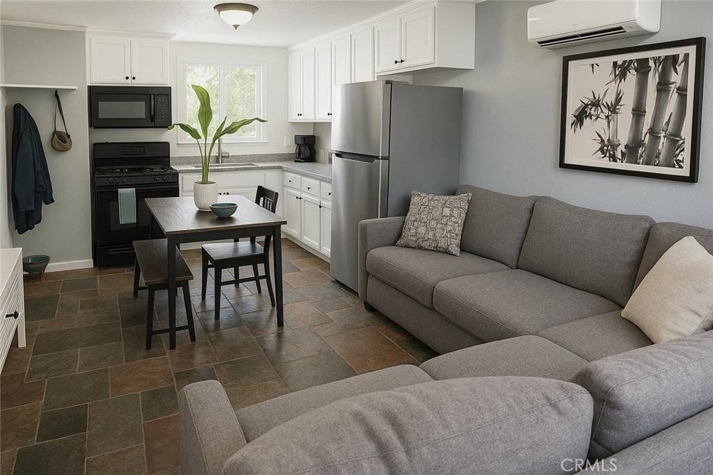 El Cajon, CA 92019,1233 Bonita WAY