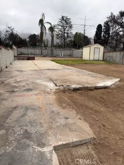 Altadena, CA 91001,93 W Altadena DR