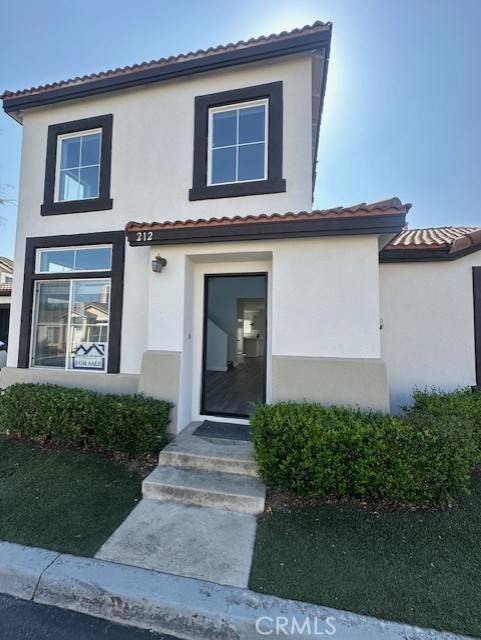 Azusa, CA 91702,212 Oakview DR
