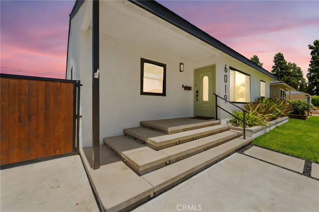 Lakewood, CA 90713,6019 Greentop ST