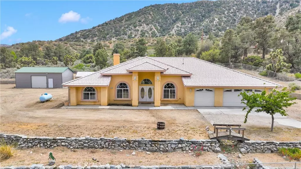 Wrightwood, CA 92397,1679 Desert Front RD