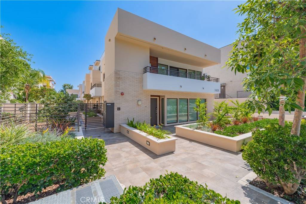 Pasadena, CA 91107,2428 E Del Mar BLVD #109