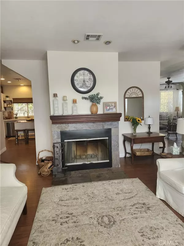 Camarillo, CA 93010,76 Nancy ST