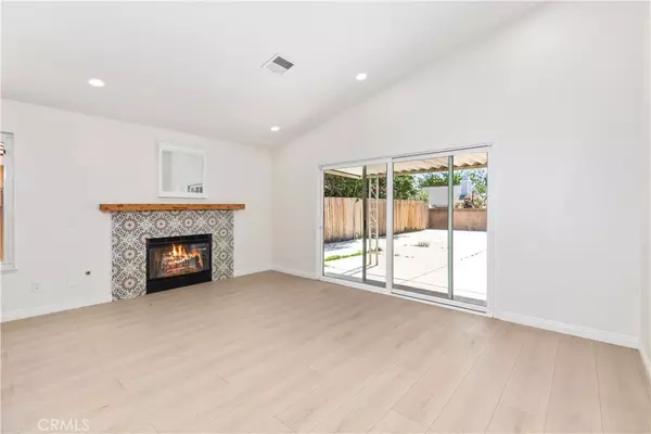 Lancaster, CA 93535,44641 Pinon Springs DR