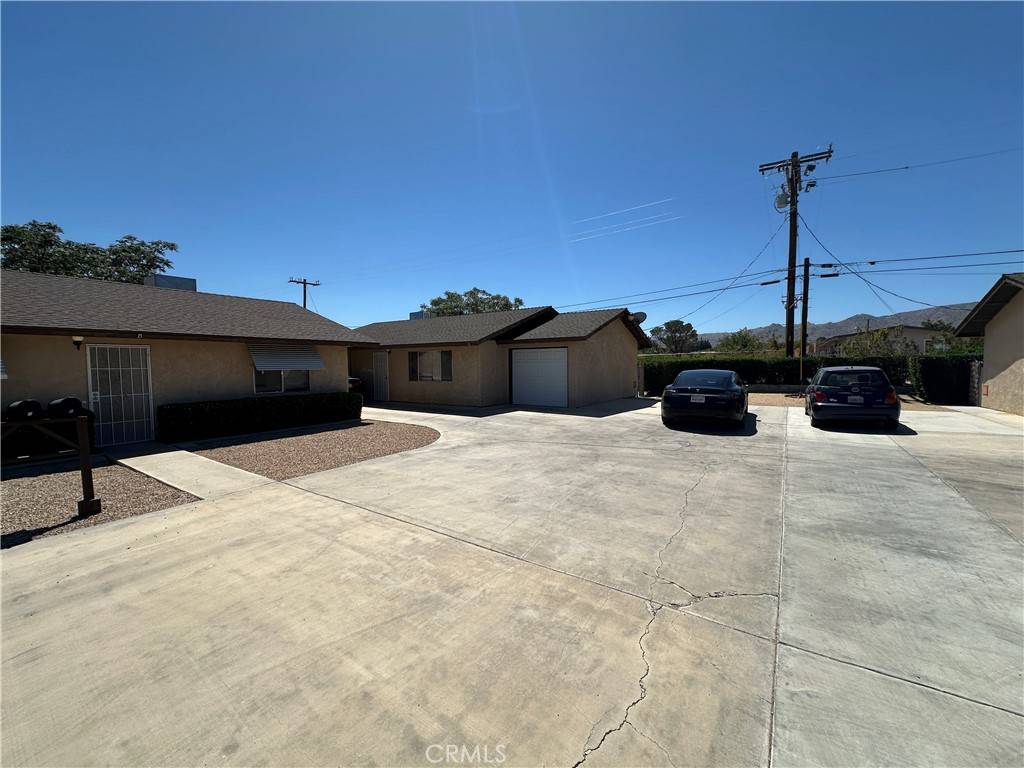 Joshua Tree, CA 92252,61959 Plaza RD