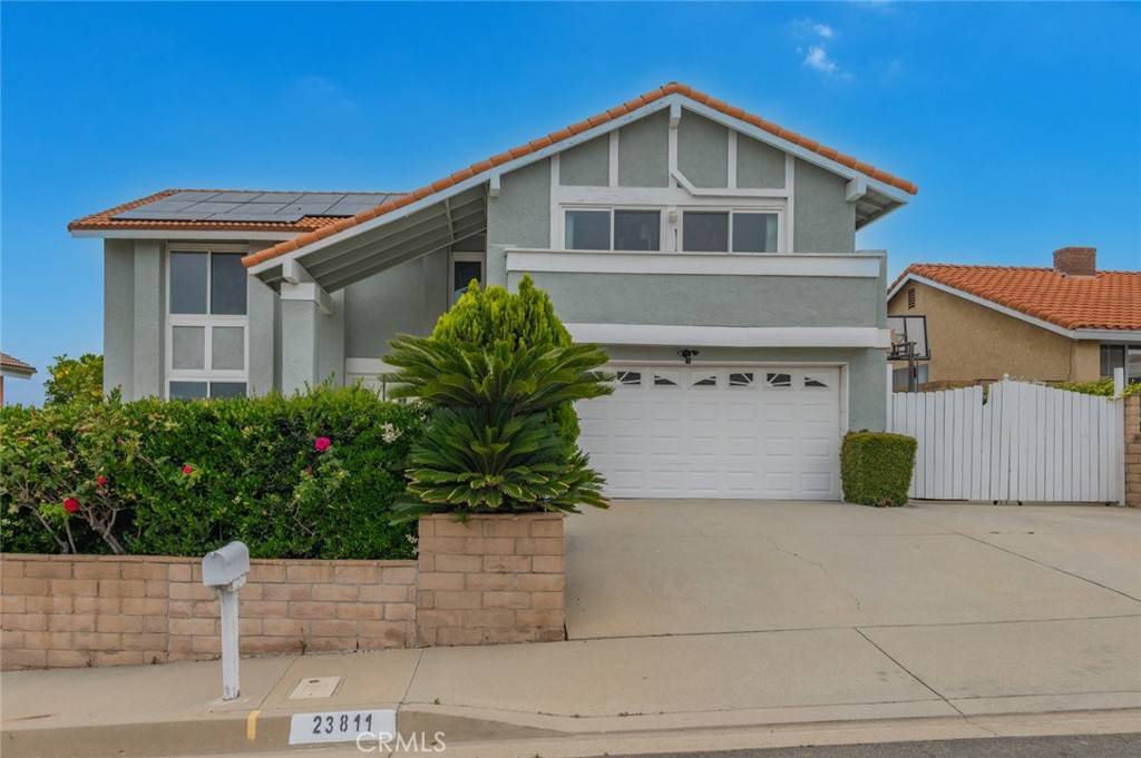 Diamond Bar, CA 91765,23811 Country View DR
