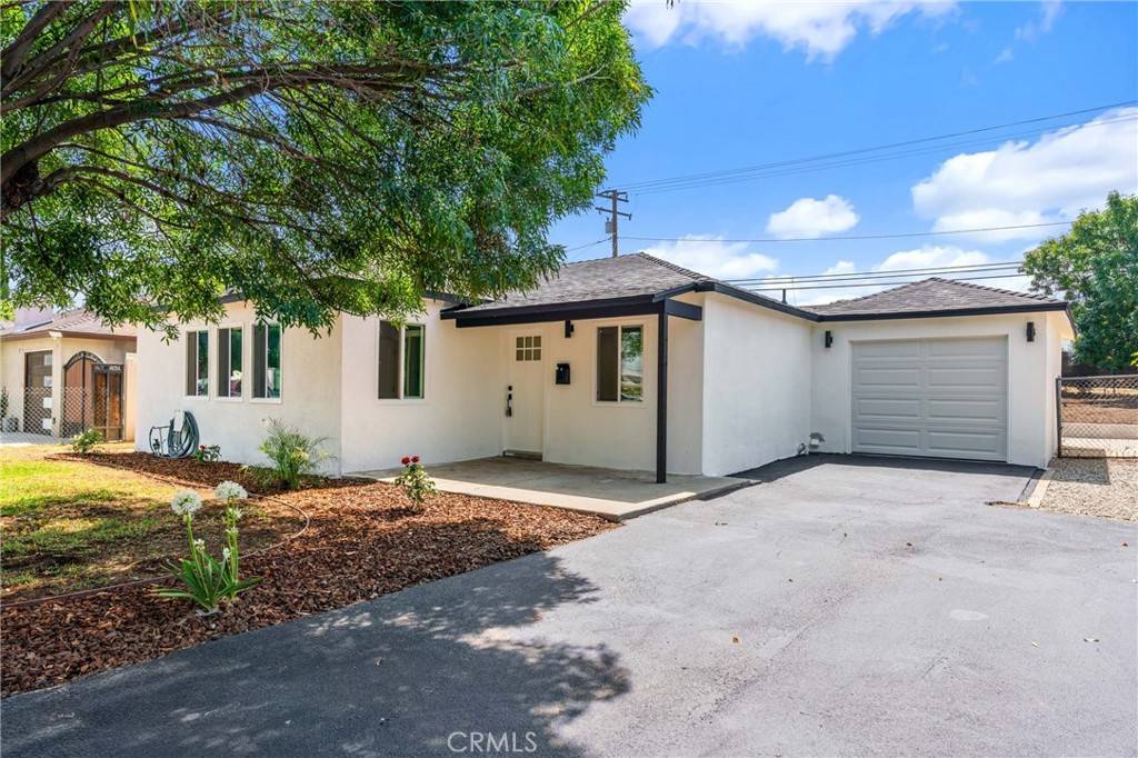 Corona, CA 92882,931 Via Bernardo