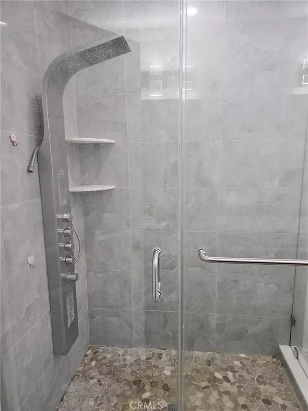 San Gabriel, CA 91775,5828 N Vista ST