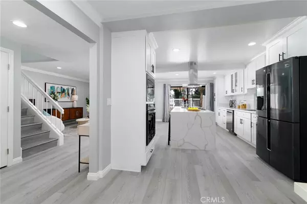Diamond Bar, CA 91765,23064 Paseo De Terrado #2