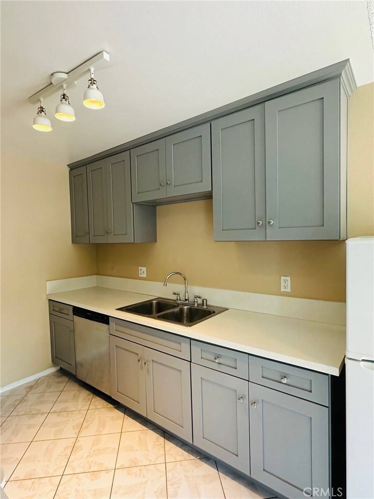 Hacienda Heights, CA 91745,17004 Colima RD #4
