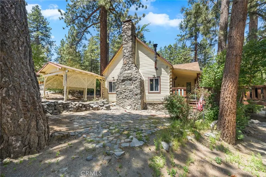 1501 Oriole RD, Wrightwood, CA 92397