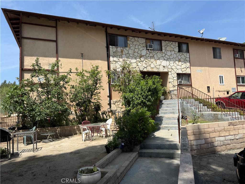 Pacoima, CA 91331,12287 Osborne ST #12
