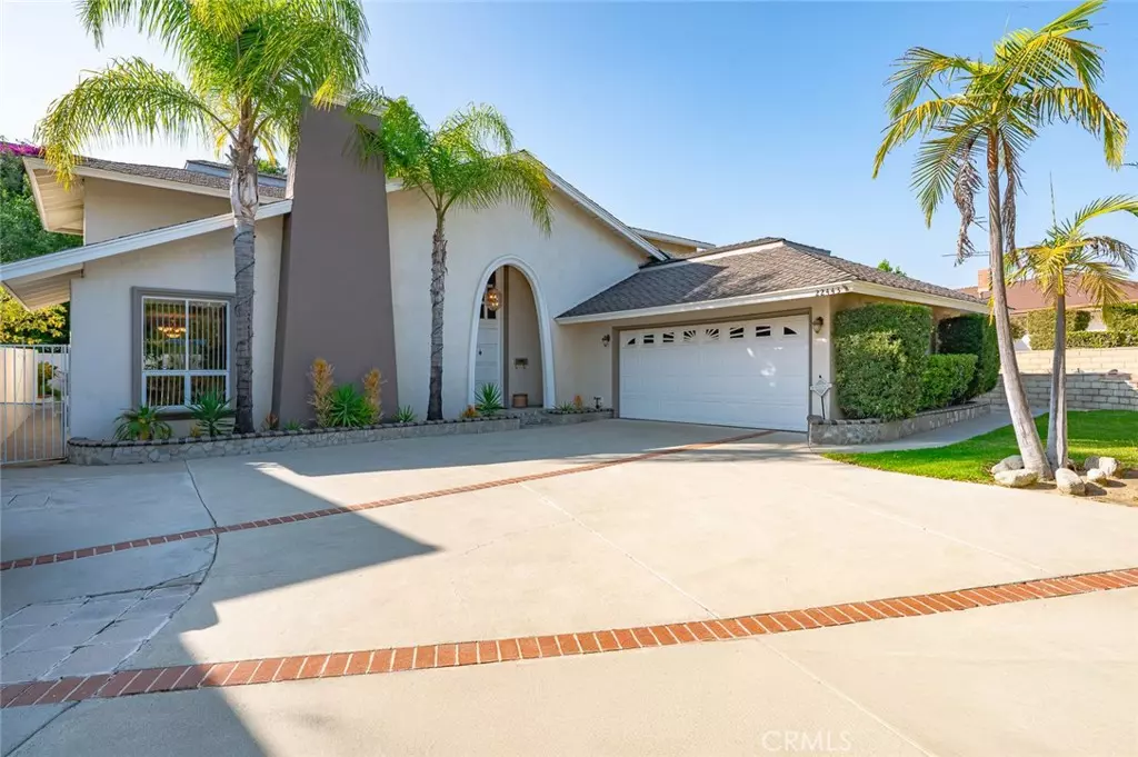 Diamond Bar, CA 91765,22443 Robin Oaks
