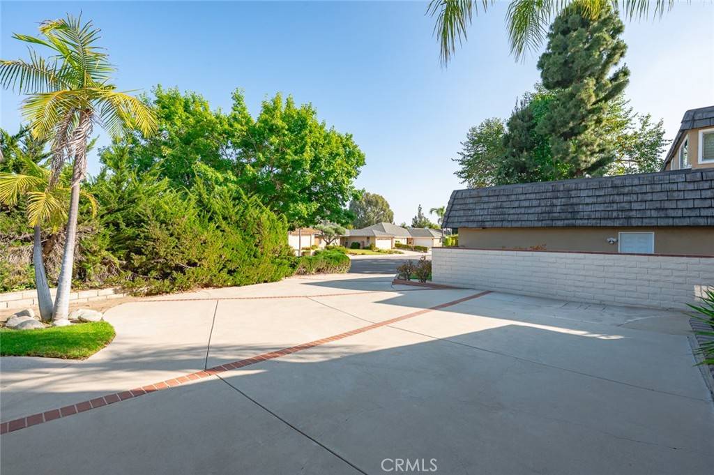 Diamond Bar, CA 91765,22443 Robin Oaks