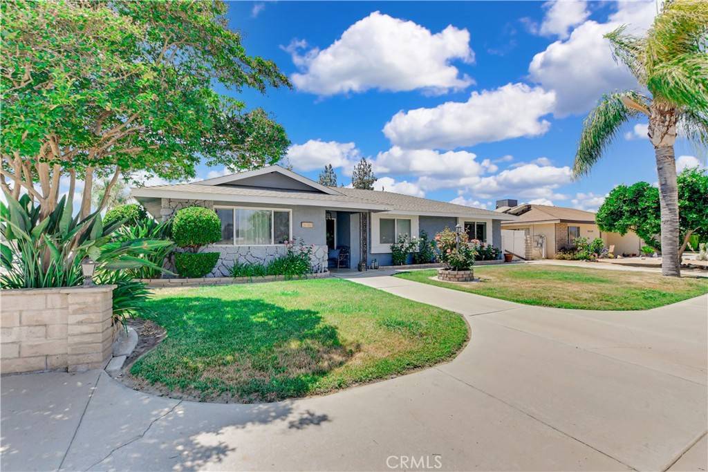 Hemet, CA 92544,26363 Hemet ST