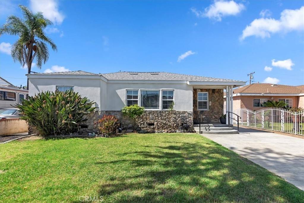 Montebello, CA 90640,809 San Marino AVE