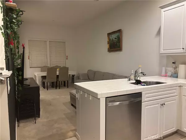 Montclair, CA 91763,4968 Arrow Hwy #E