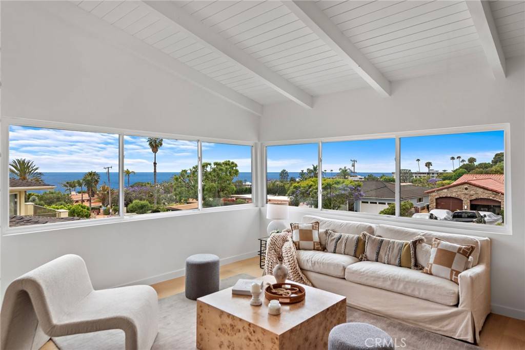 8 Clipper RD, Rancho Palos Verdes, CA 90275