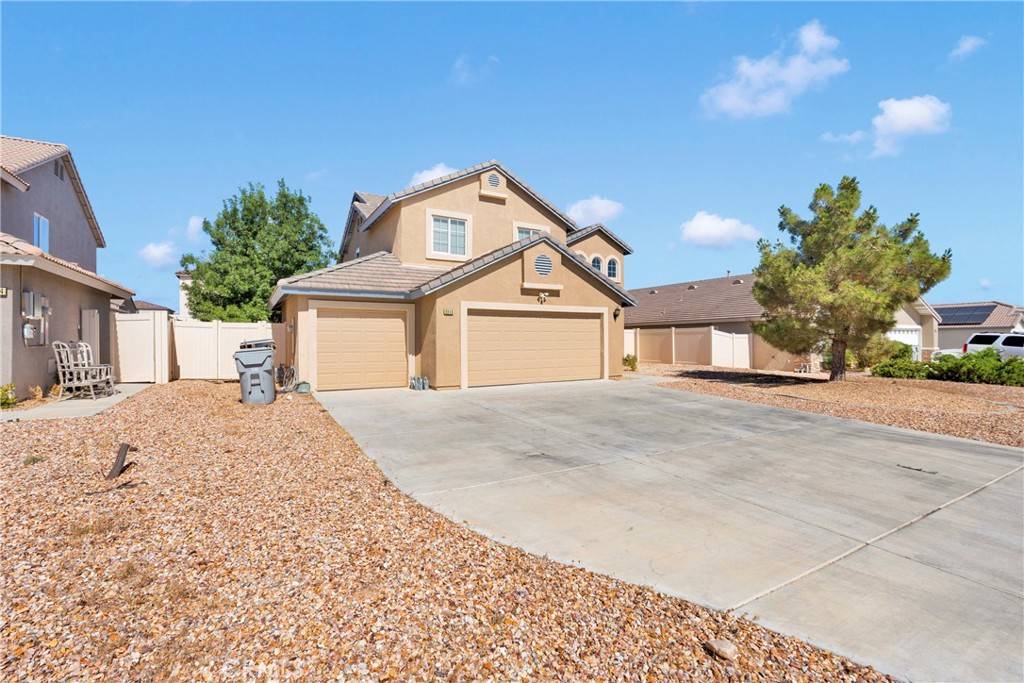 Hesperia, CA 92344,8846 Tamarisk AVE