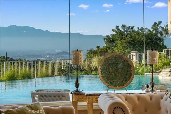 423 Cleveland WAY, Corona, CA 92881