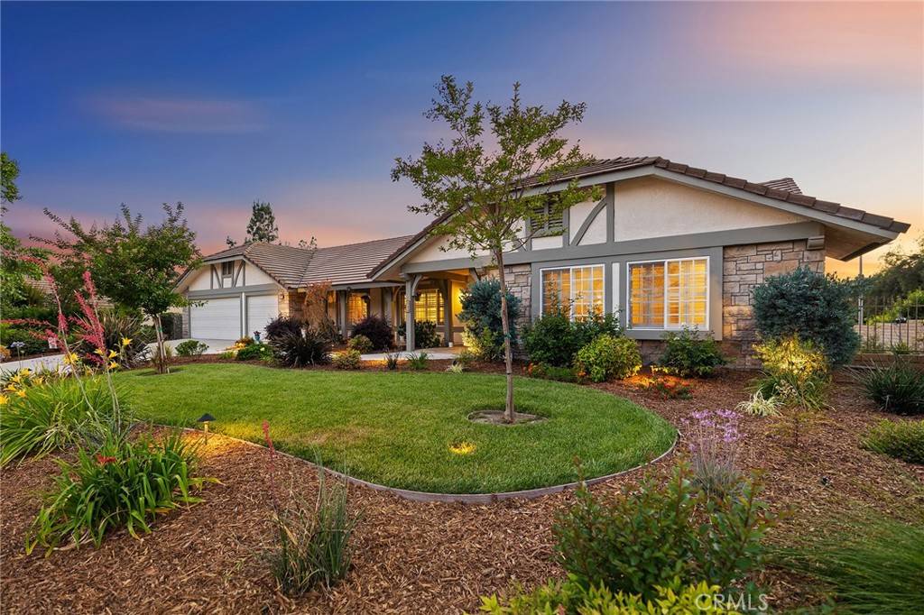 Glendora, CA 91741,323 N Hacienda AVE