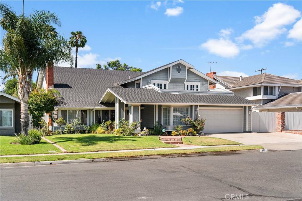 Placentia, CA 92870,213 E Borromeo AVE