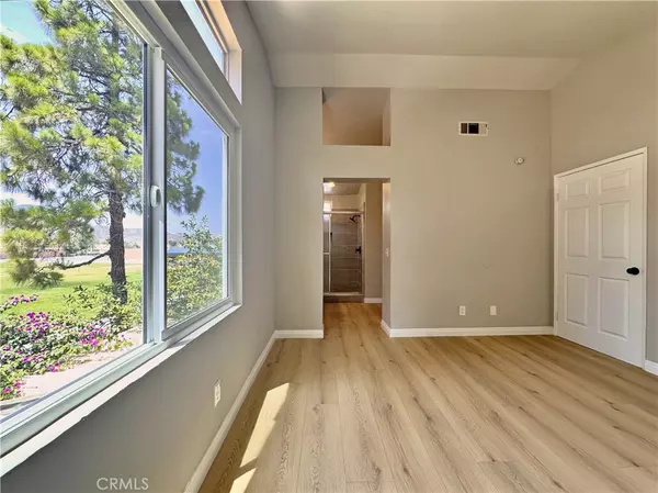 Fontana, CA 92337,15965 Peach Tree LN