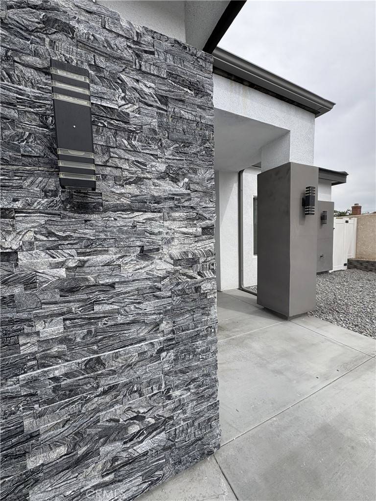 Victorville, CA 92395,12525 Spring Valley