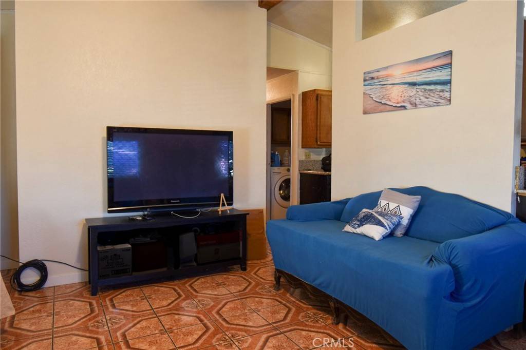 Pomona, CA 91766,3776 Hampton DR