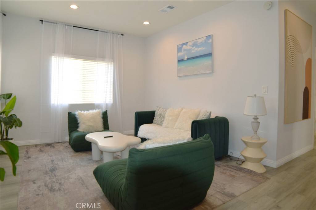 Los Angeles, CA 90006,2746 W 14th ST