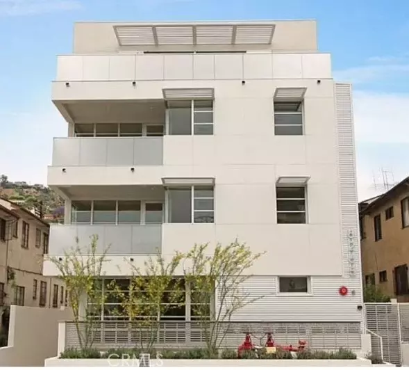 8265 Fountain AVE #302, West Hollywood, CA 90046