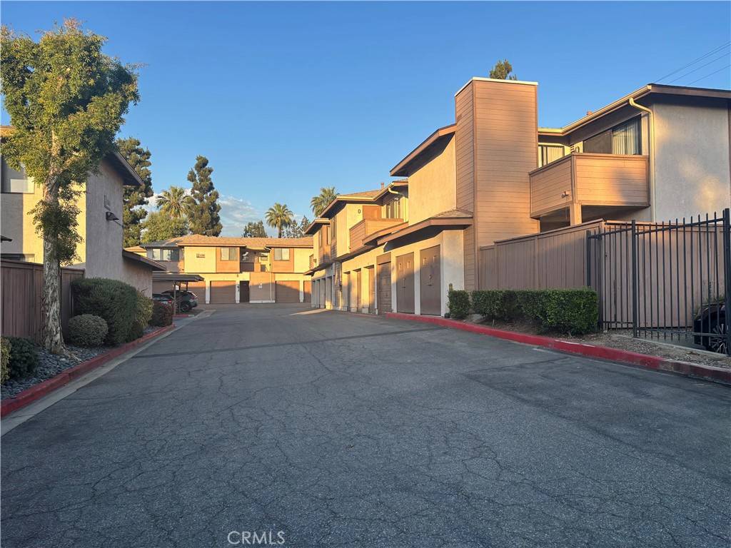 Riverside, CA 92507,1305 Massachusetts AVE #201
