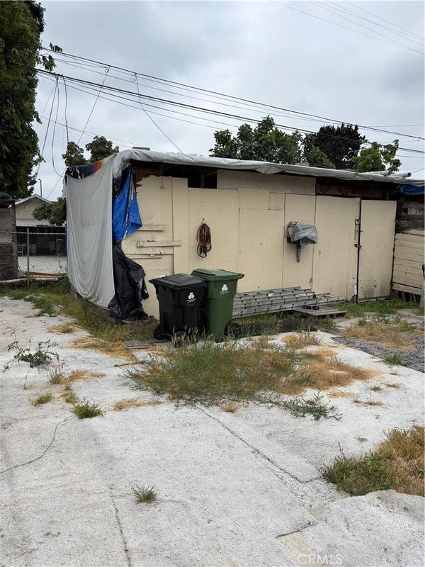 Los Angeles, CA 90011,418 E 40th PL