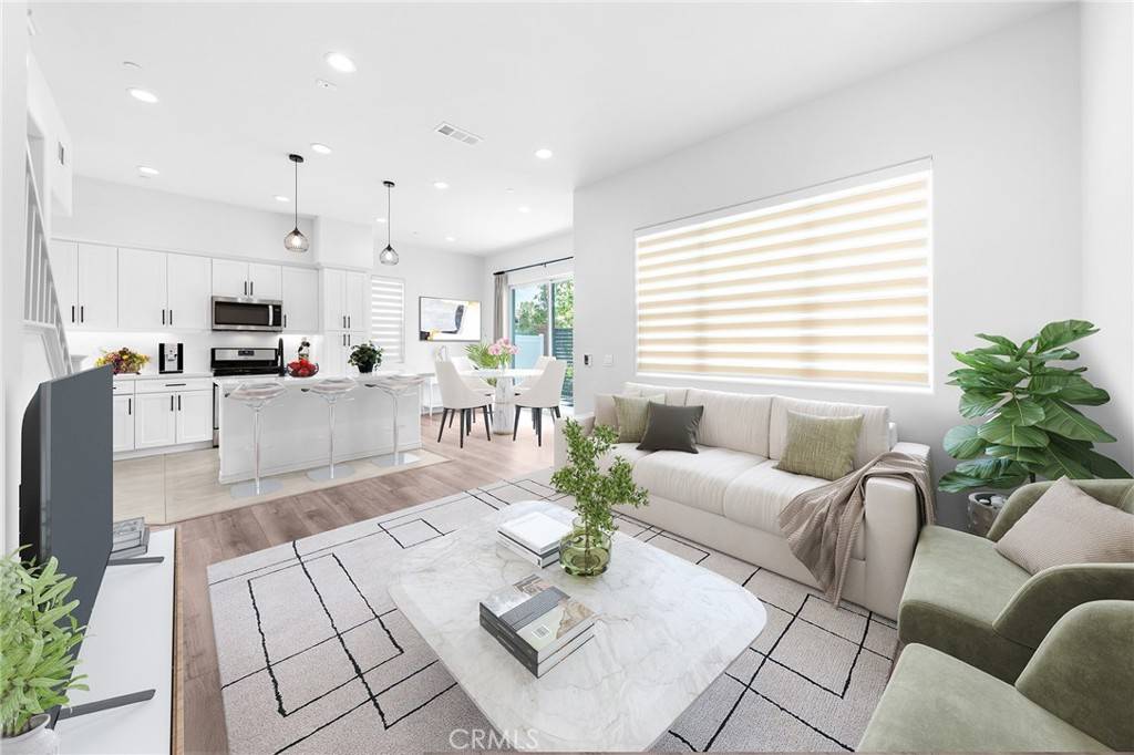 Glendora, CA 91740,930 E Wonder LN