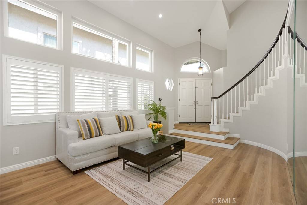 Chino Hills, CA 91709,2207 Hedgerow LN