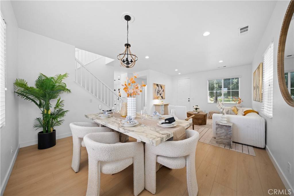 Eastvale, CA 92880,6375 Hereford LN