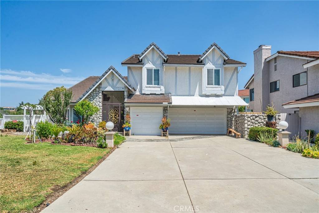 Diamond Bar, CA 91765,24300 Knoll CT