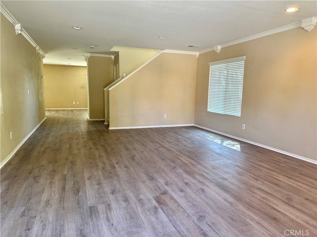 Lake Elsinore, CA 92532,32057 Meadow Wood LN