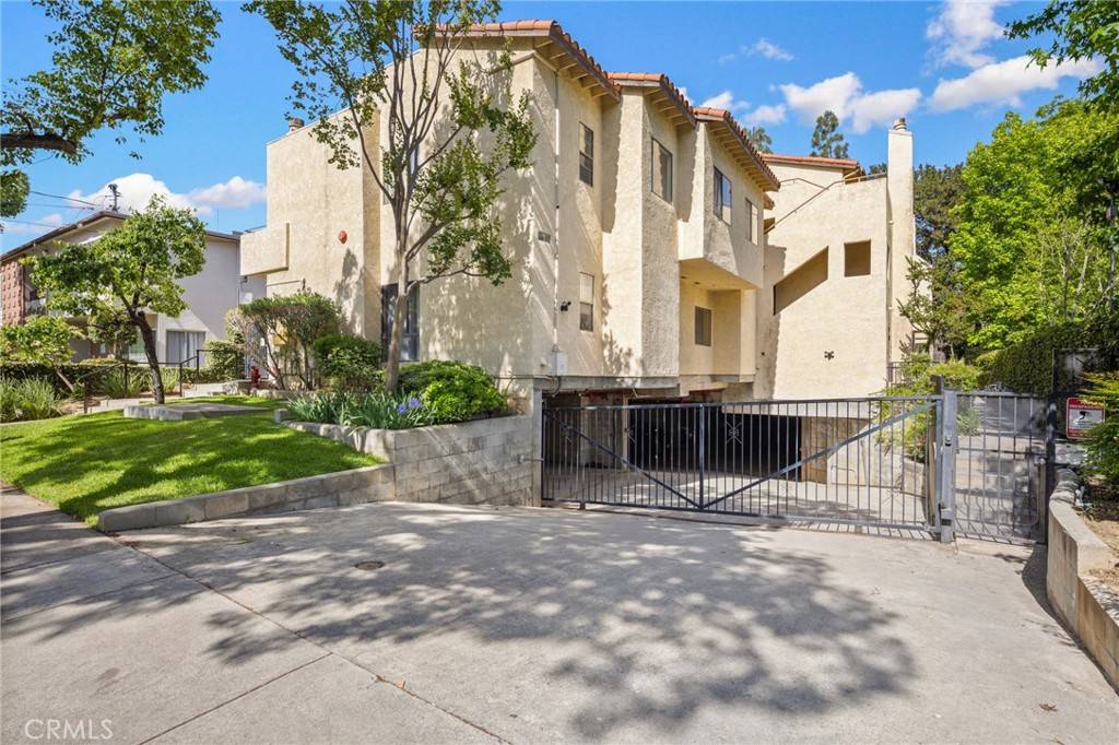 Pasadena, CA 91106,222 S Catalina AVE #8