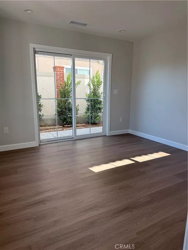 Monrovia, CA 91016,425 W Duarte RD #413A